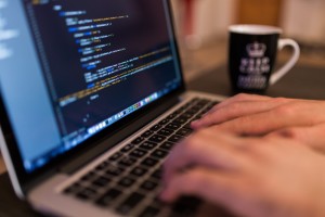Qu ' en est-il du modèle d'Ali Yunqian ? Capacité d'analyser complètement le modèle général de mille questions